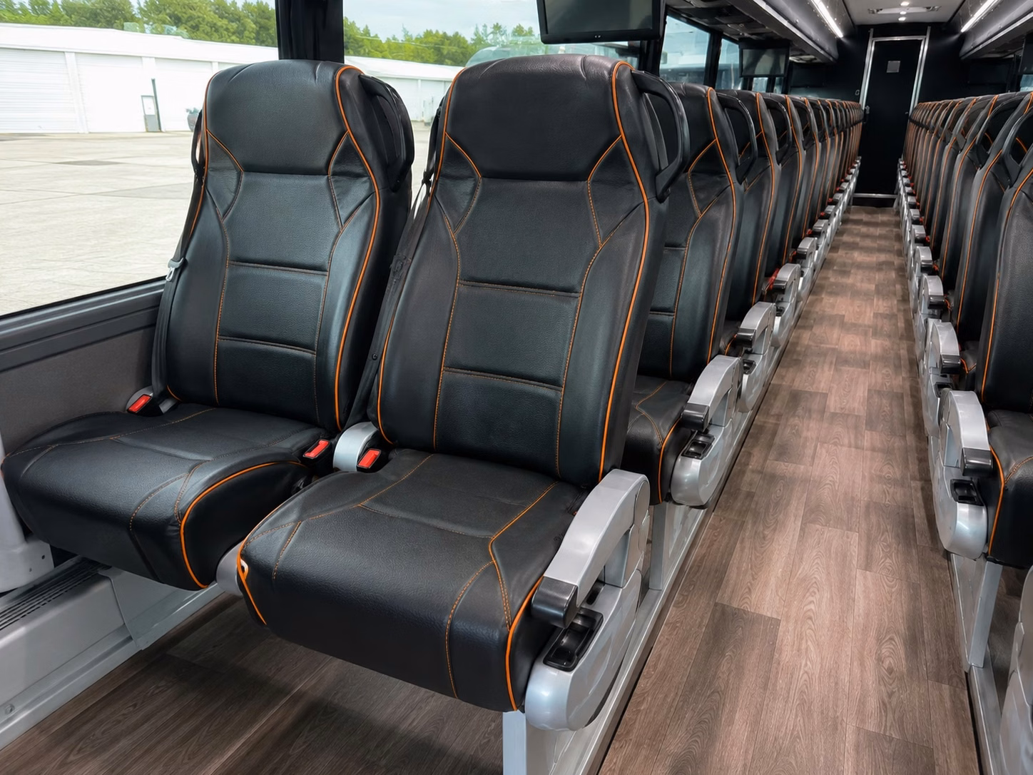 ada accessible field trip buses and special needs transportation in portland