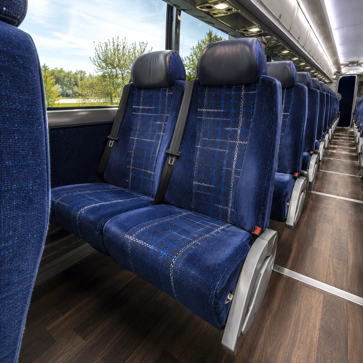 guest shuttles for portland hotel blocks and downtown wedding venues